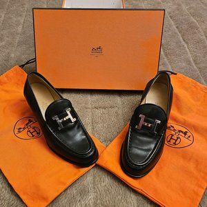 NEW box Hermes Constance loafers with original box and dustbags